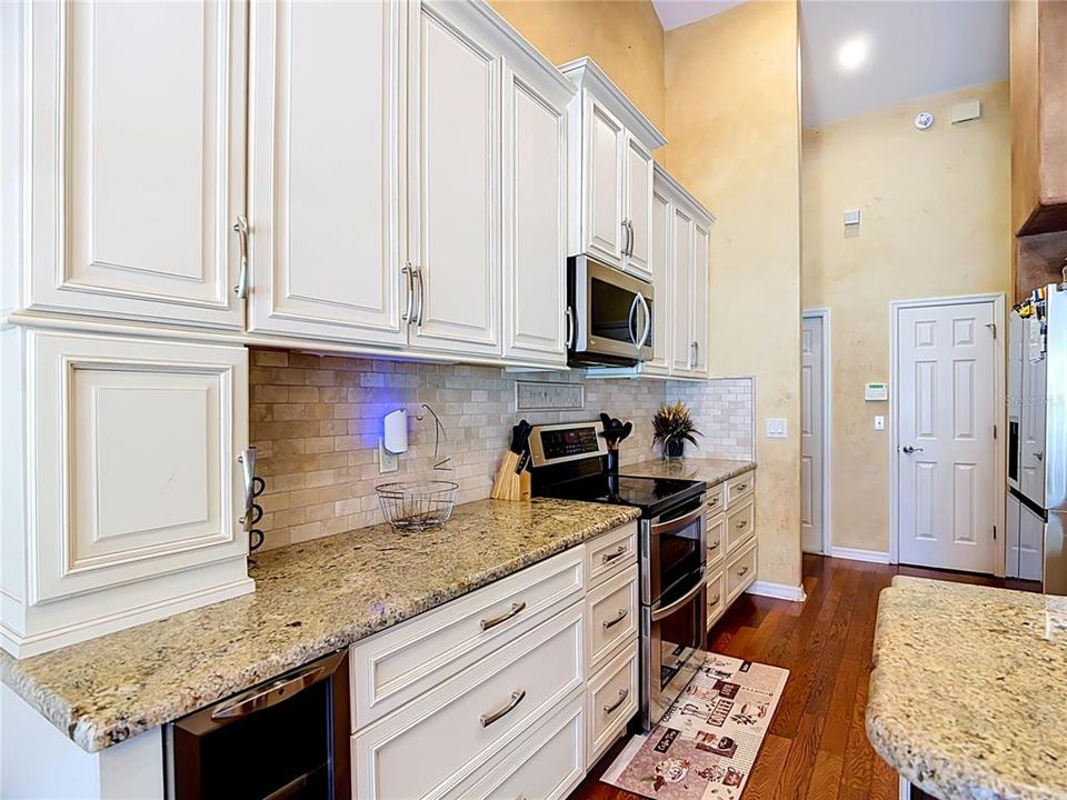 En Venta: $470,000 (3 camas, 2 baños, 2159 Pies cuadrados)