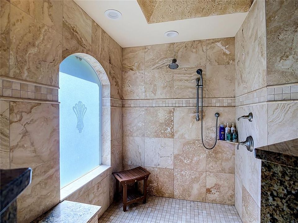 En Venta: $470,000 (3 camas, 2 baños, 2159 Pies cuadrados)