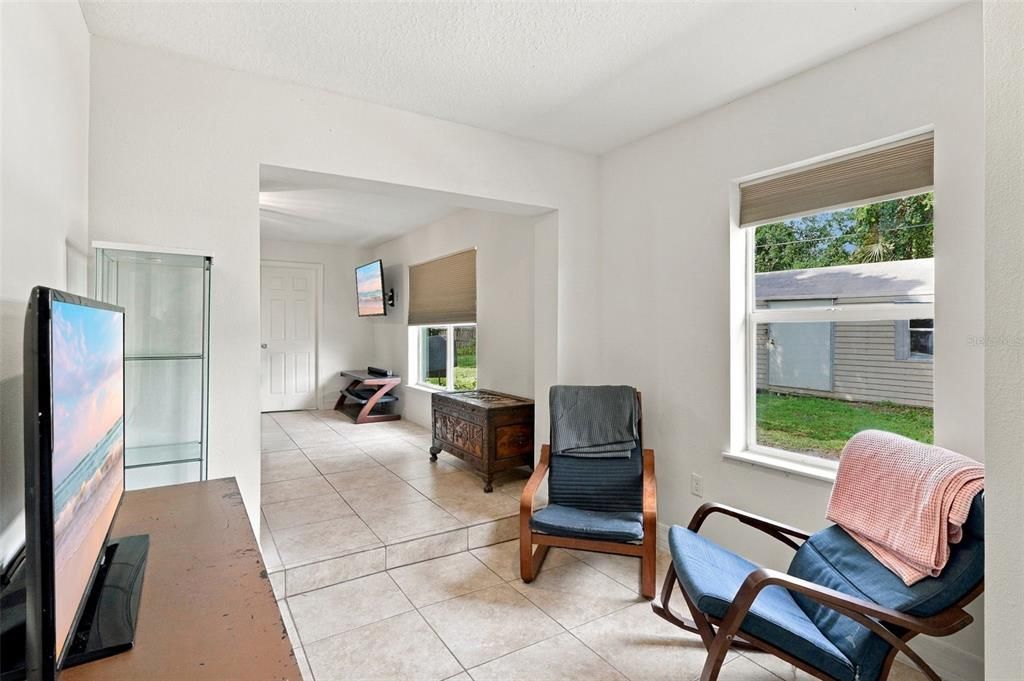 En Venta: $440,000 (3 camas, 2 baños, 2259 Pies cuadrados)