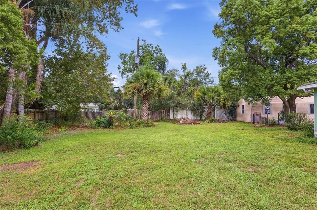 En Venta: $440,000 (3 camas, 2 baños, 2259 Pies cuadrados)