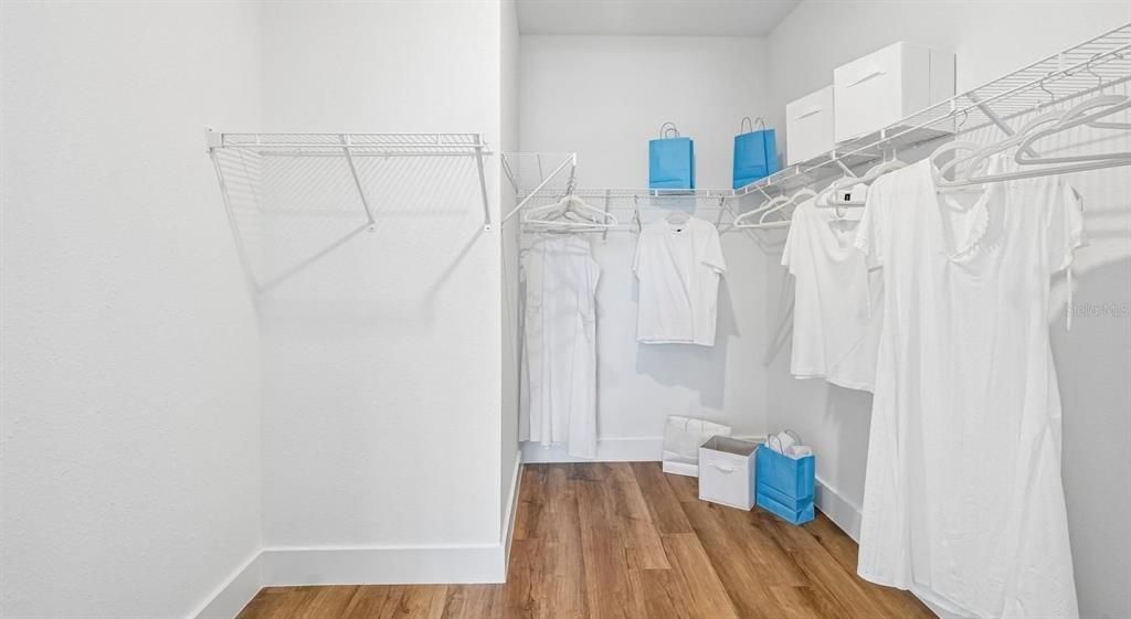 En Renta: $3,056 (4 camas, 2 baños, 1757 Pies cuadrados)