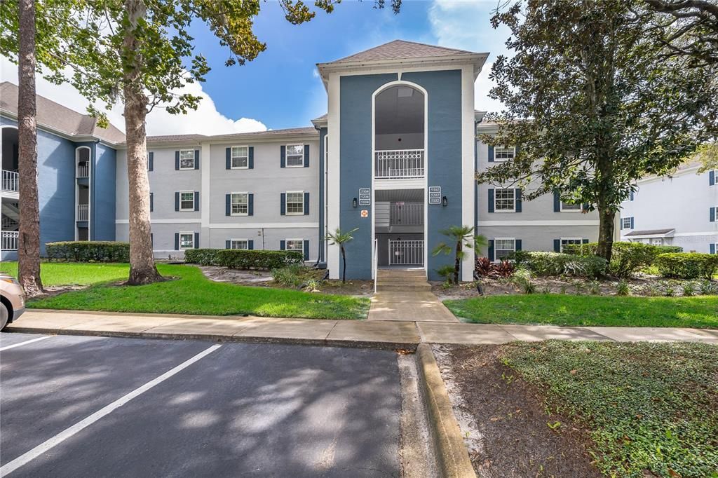 For Sale: $215,000 (2 beds, 2 baths, 1365 Square Feet)