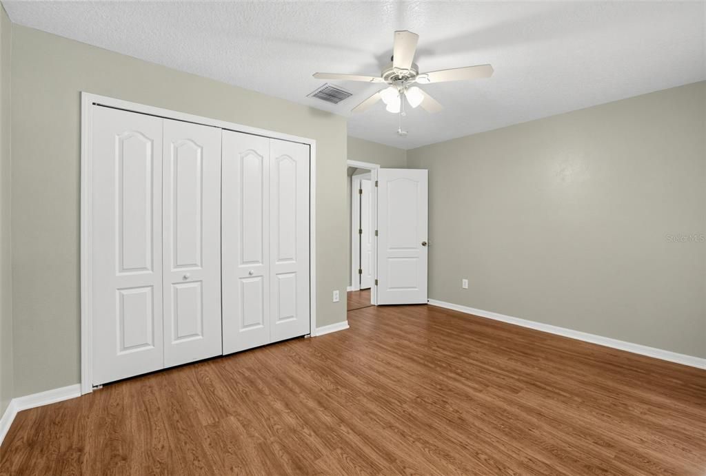 For Sale: $449,900 (4 beds, 2 baths, 2022 Square Feet)