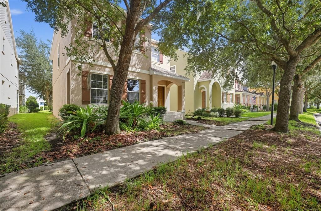 For Sale: $449,900 (4 beds, 2 baths, 2022 Square Feet)