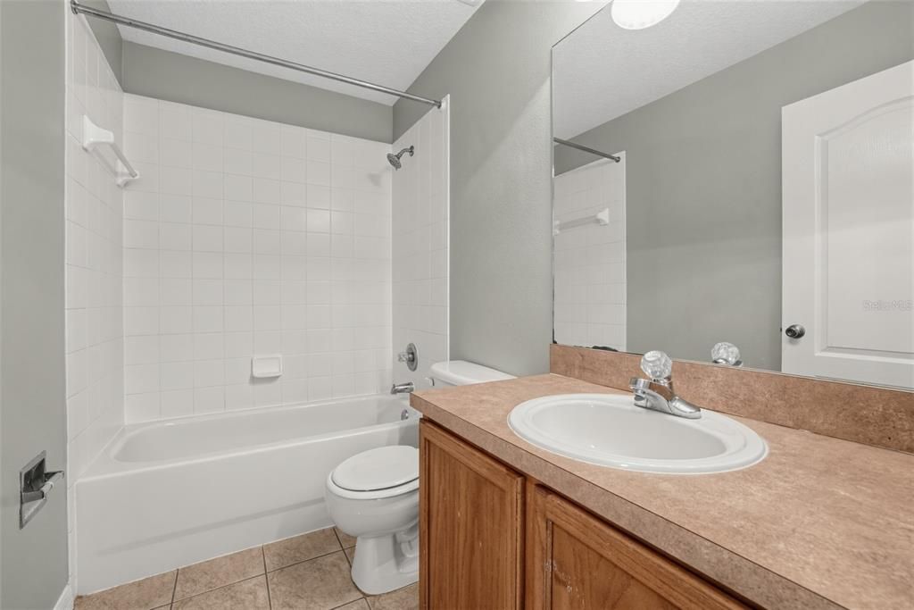 For Sale: $449,900 (4 beds, 2 baths, 2022 Square Feet)