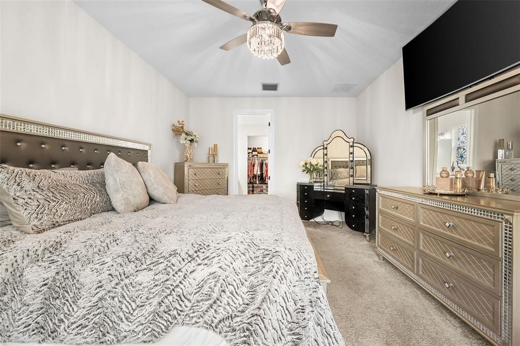 For Sale: $529,900 (3 beds, 2 baths, 1998 Square Feet)