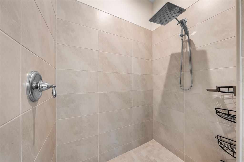 For Sale: $529,900 (3 beds, 2 baths, 1998 Square Feet)