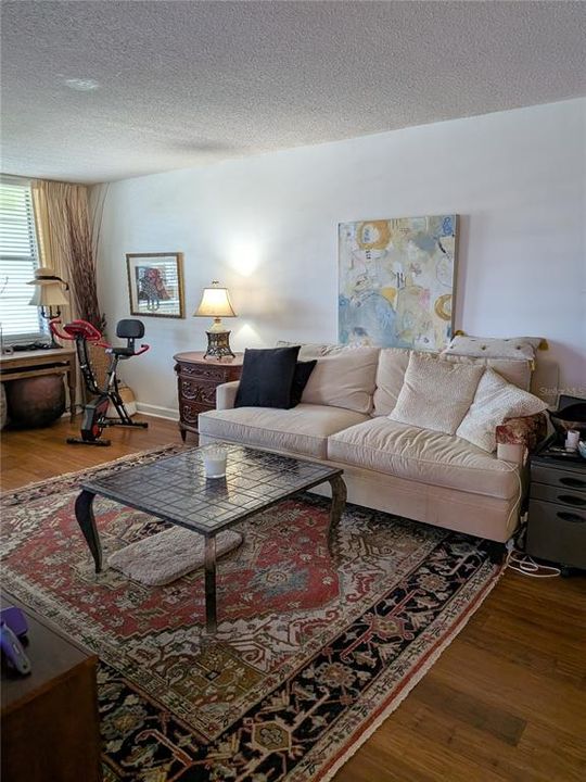 En Venta: $119,000 (1 camas, 1 baños, 925 Pies cuadrados)