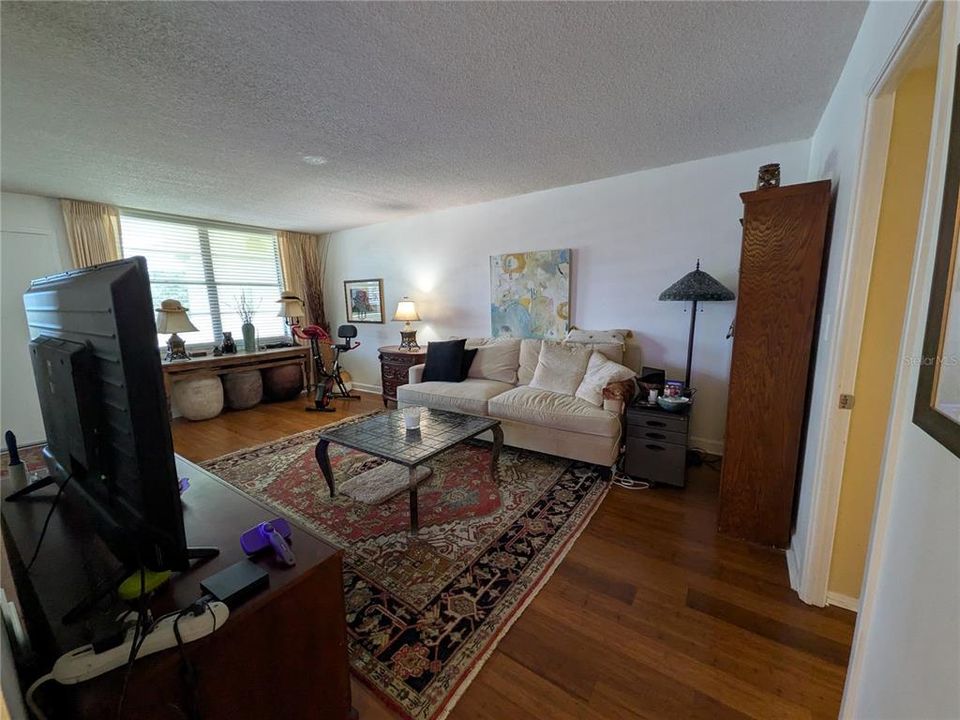 En Venta: $119,000 (1 camas, 1 baños, 925 Pies cuadrados)