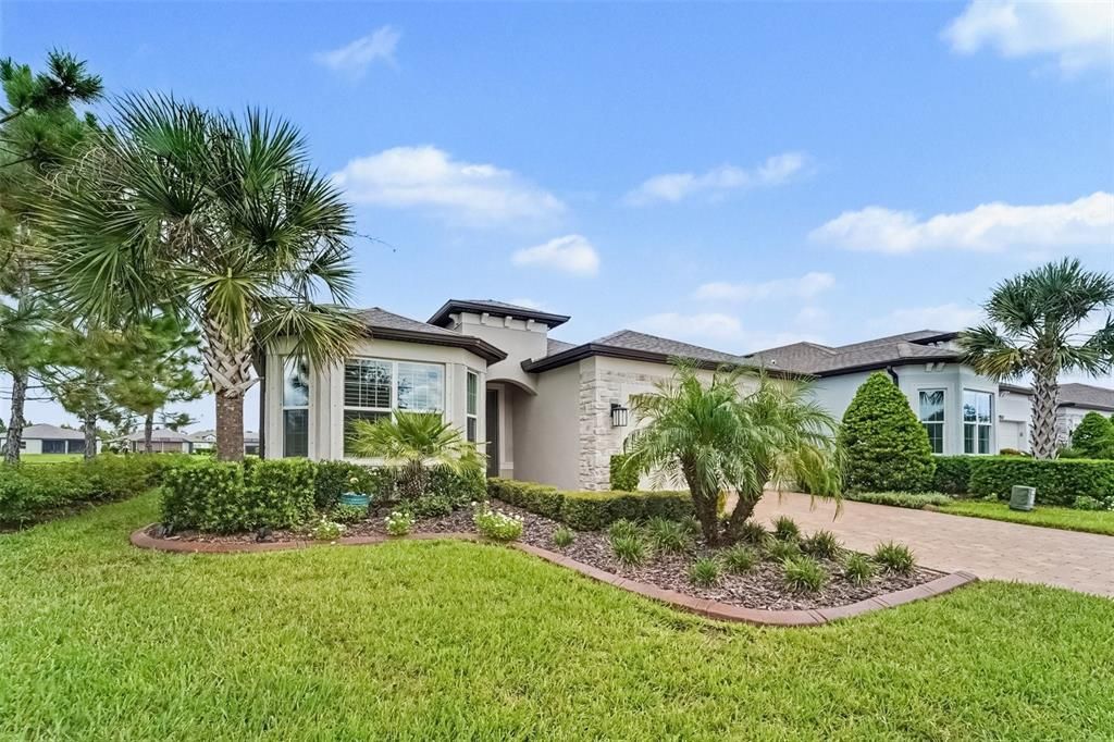 For Sale: $580,000 (2 beds, 2 baths, 1916 Square Feet)