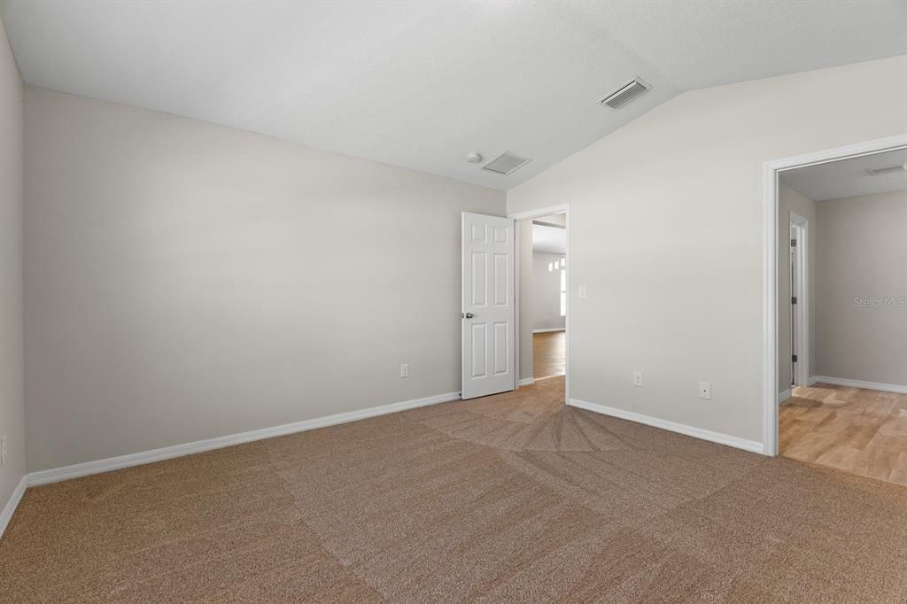 For Rent: $2,300 (3 beds, 2 baths, 1458 Square Feet)