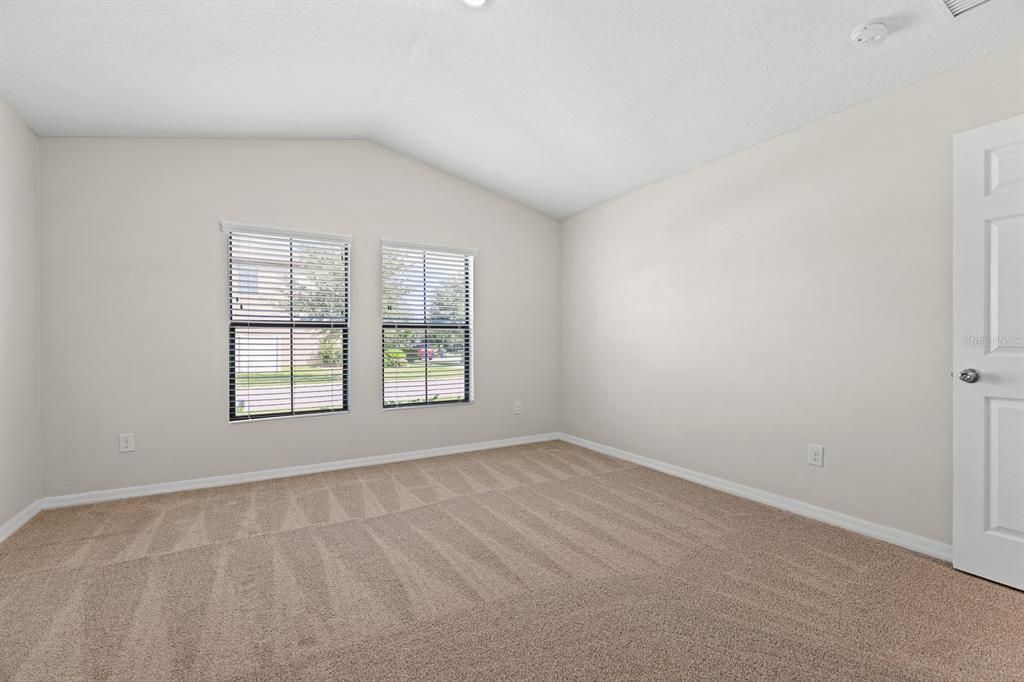 For Rent: $2,300 (3 beds, 2 baths, 1458 Square Feet)