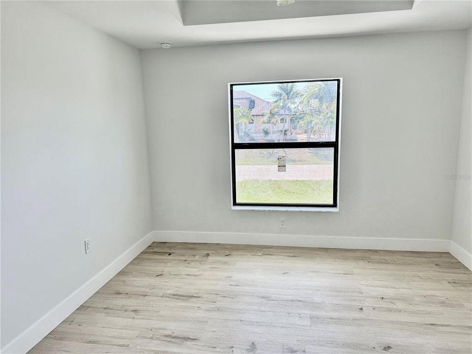 For Rent: $1,750 (3 beds, 2 baths, 1384 Square Feet)