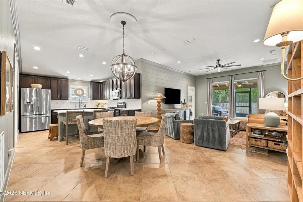 For Sale: $522,000 (4 beds, 3 baths, 1912 Square Feet)