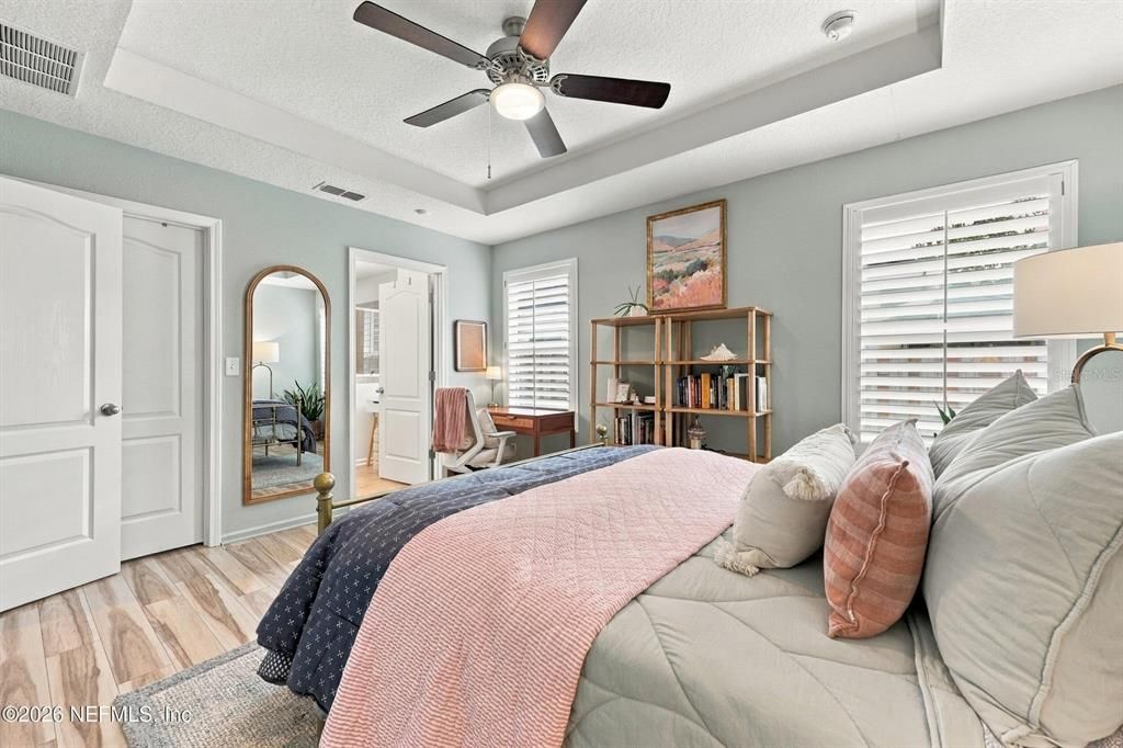 For Sale: $522,000 (4 beds, 3 baths, 1912 Square Feet)