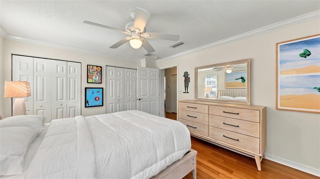 В аренду: $4,700 (4 спален, 2 ванн, 1622 Квадратных фут)