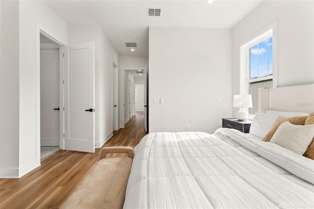 For Sale: $985,000 (4 beds, 3 baths, 2638 Square Feet)
