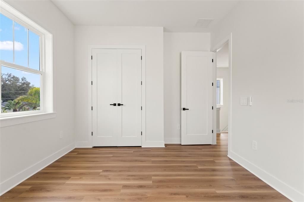 For Sale: $985,000 (4 beds, 3 baths, 2638 Square Feet)