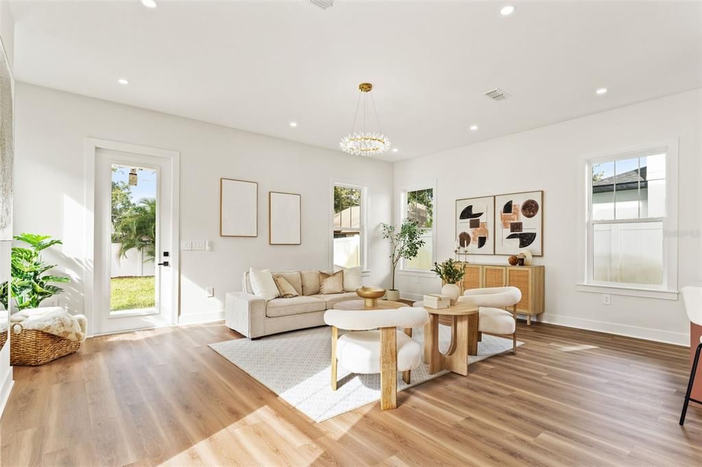 For Sale: $985,000 (4 beds, 3 baths, 2638 Square Feet)