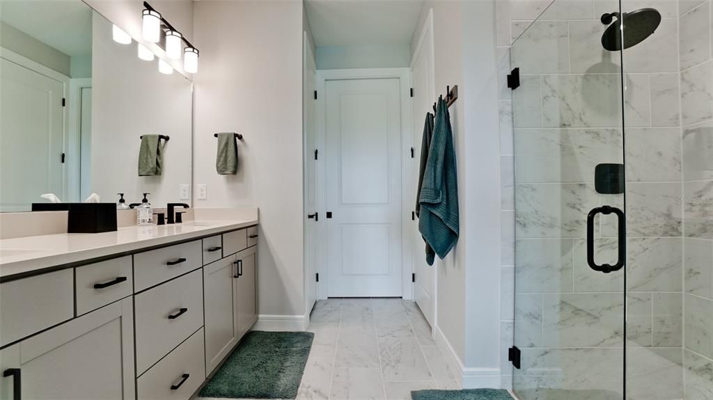 For Sale: $420,000 (2 beds, 2 baths, 1563 Square Feet)