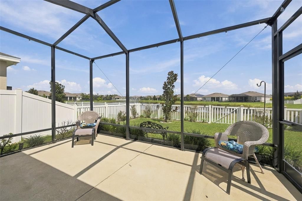 На продажу: $359,900 (3 спален, 2 ванн, 1844 Квадратных фут)