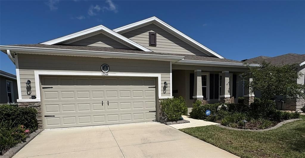 For Sale: $368,900 (3 beds, 2 baths, 1844 Square Feet)