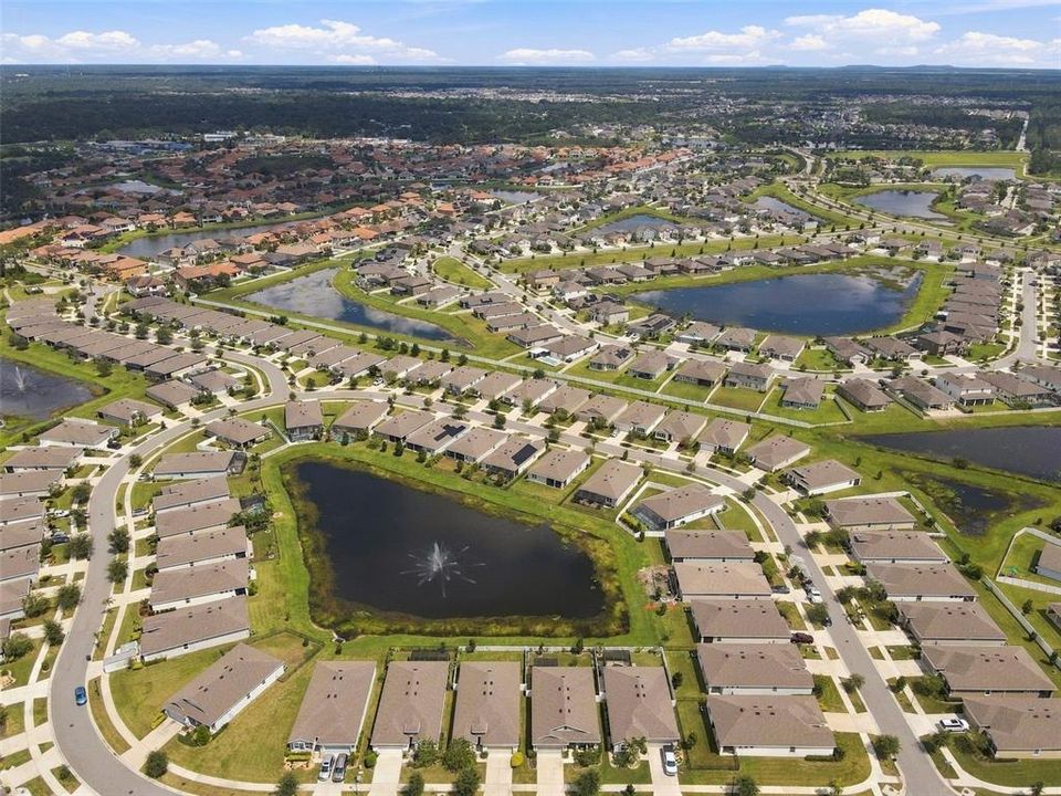 На продажу: $359,900 (3 спален, 2 ванн, 1844 Квадратных фут)