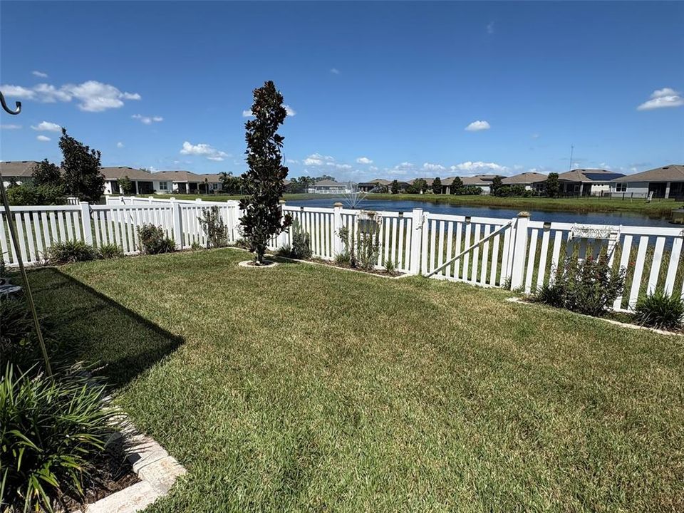 For Sale: $368,900 (3 beds, 2 baths, 1844 Square Feet)