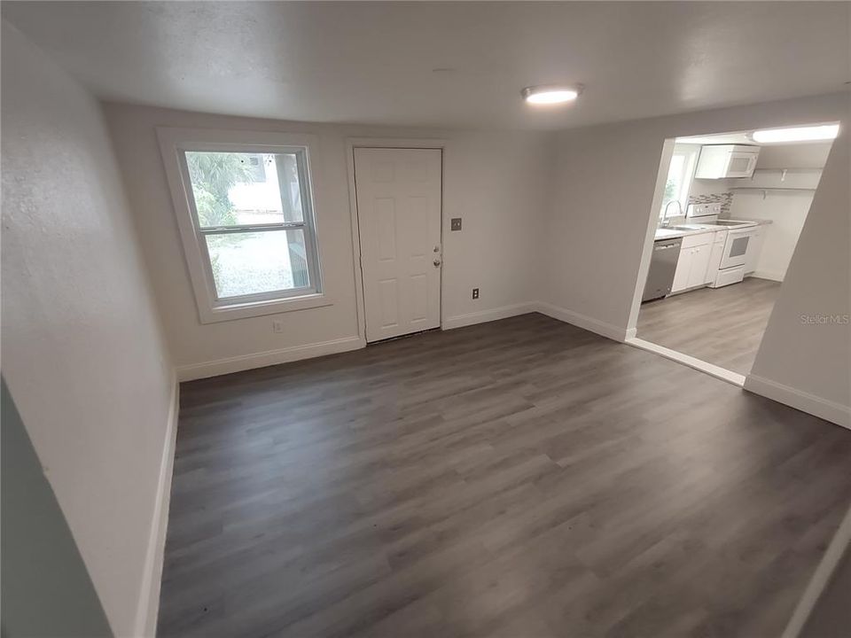 En Venta: $229,000 (4 camas, 2 baños, 1350 Pies cuadrados)