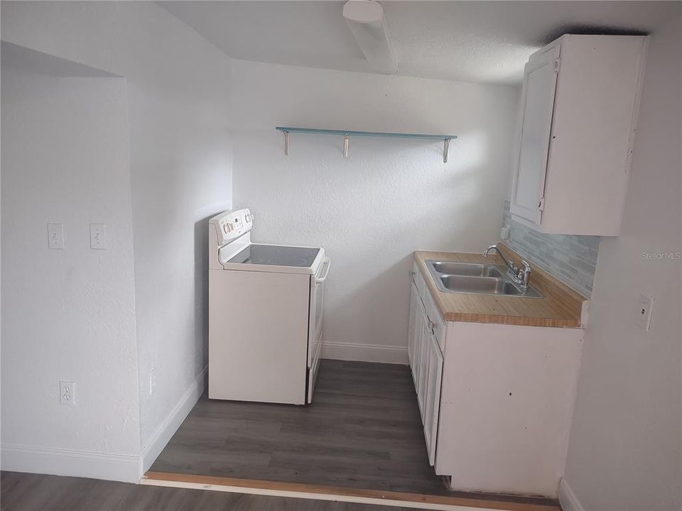 En Venta: $229,000 (4 camas, 2 baños, 1350 Pies cuadrados)
