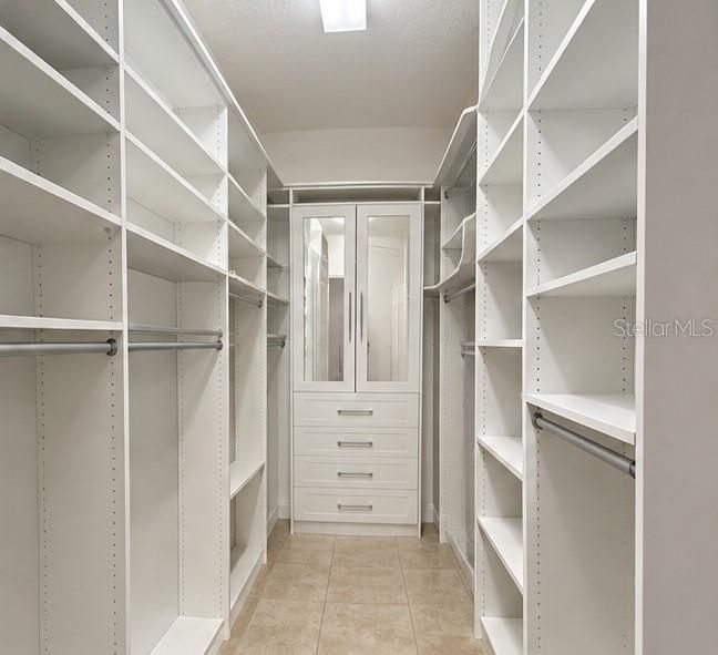For Rent: $7,995 (3 beds, 3 baths, 4000 Square Feet)