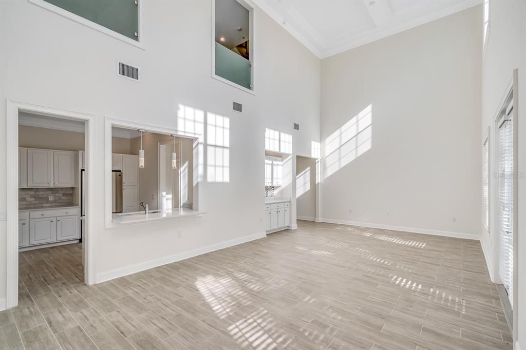 For Rent: $7,995 (3 beds, 3 baths, 4000 Square Feet)