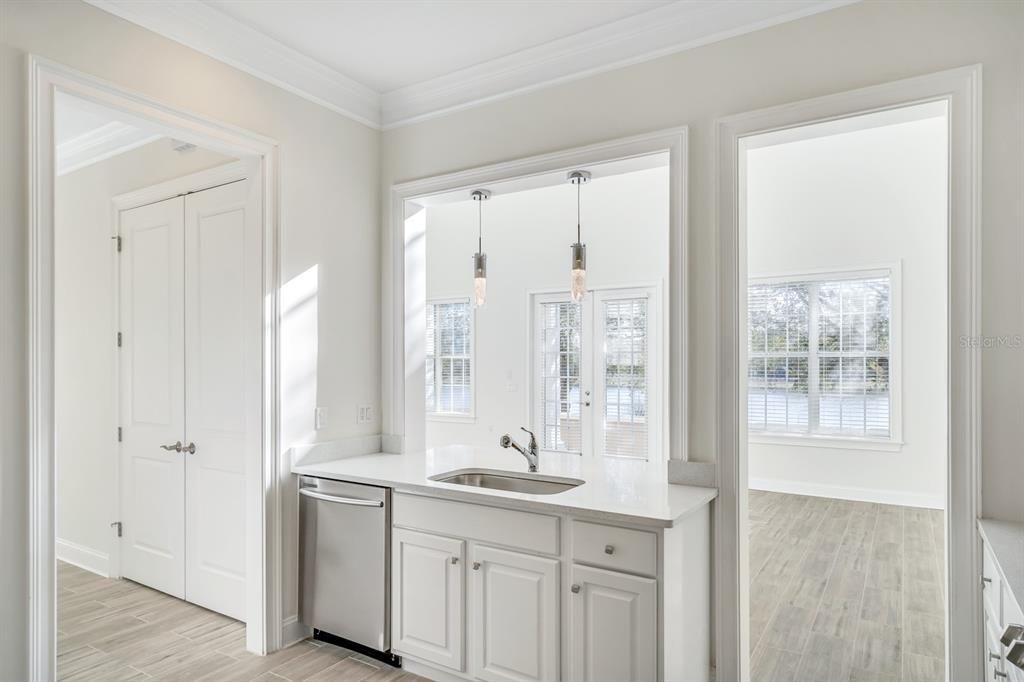 For Rent: $7,995 (3 beds, 3 baths, 4000 Square Feet)
