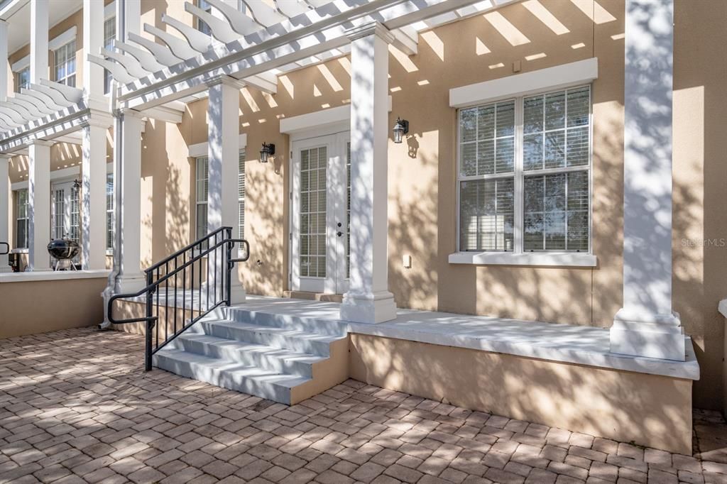 For Rent: $7,995 (3 beds, 3 baths, 4000 Square Feet)