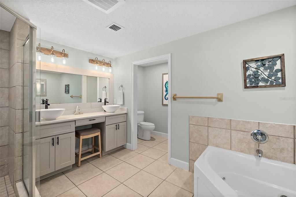 Active With Contract: $569,900 (3 beds, 3 baths, 1980 Square Feet)