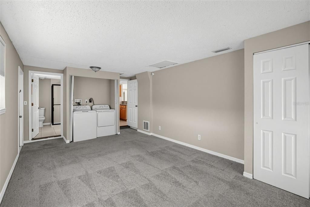 For Sale: $249,900 (3 beds, 2 baths, 1303 Square Feet)