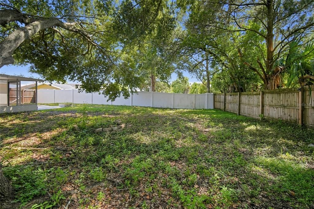 For Sale: $249,900 (3 beds, 2 baths, 1303 Square Feet)
