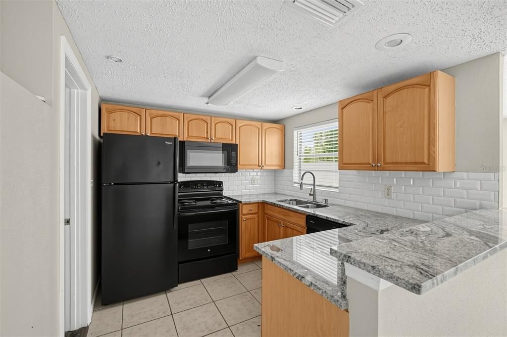 For Sale: $249,900 (3 beds, 2 baths, 1303 Square Feet)