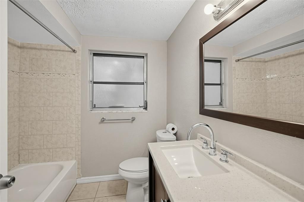 For Sale: $249,900 (3 beds, 2 baths, 1303 Square Feet)