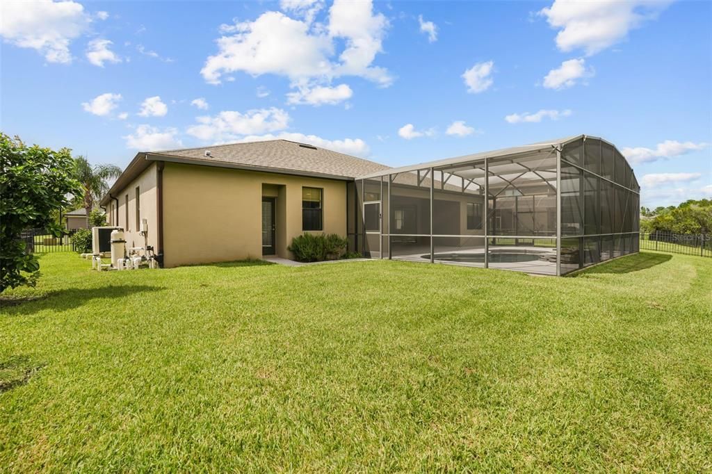 En Venta: $649,990 (5 camas, 3 baños, 2940 Pies cuadrados)