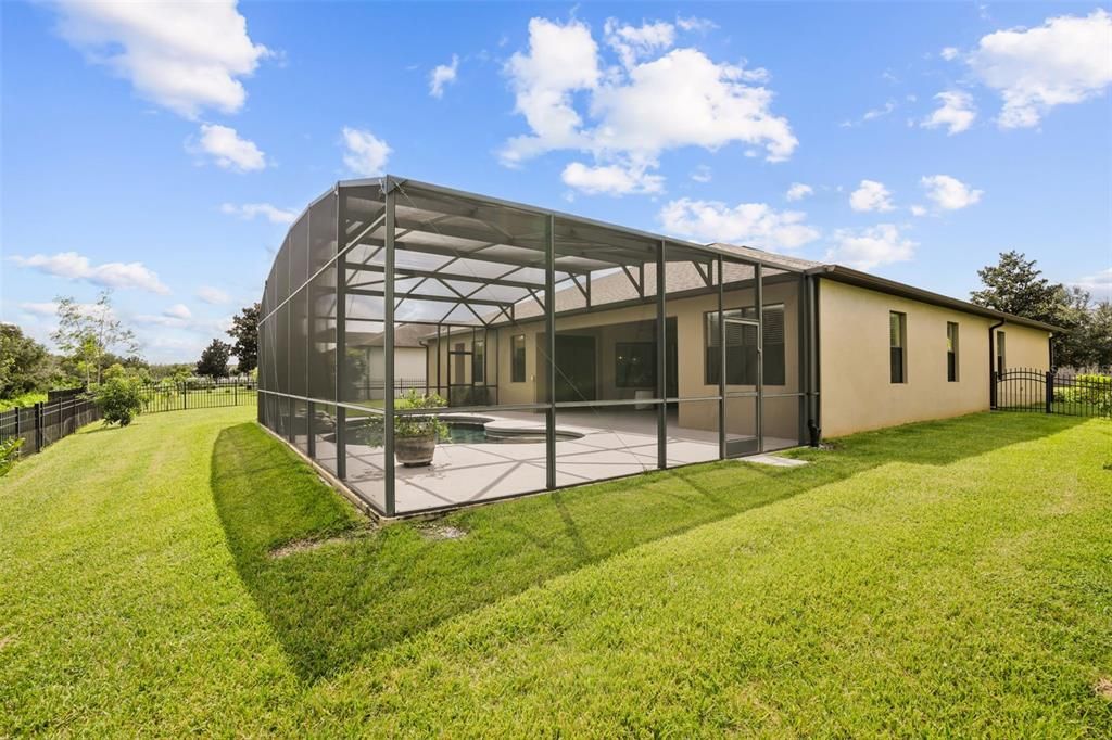 En Venta: $649,990 (5 camas, 3 baños, 2940 Pies cuadrados)
