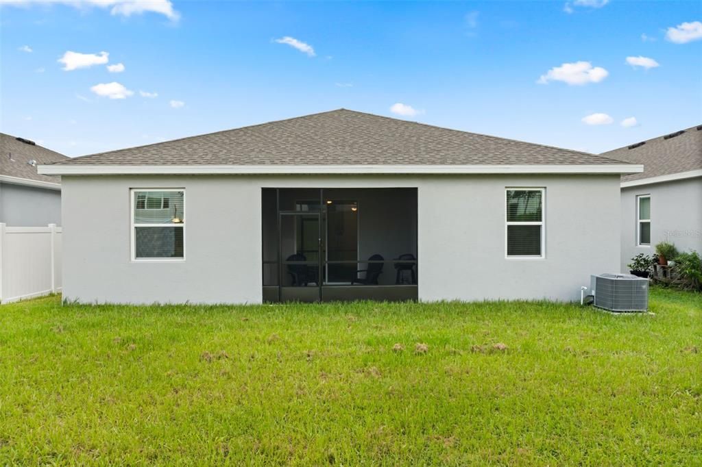 For Rent: $2,800 (4 beds, 2 baths, 1850 Square Feet)