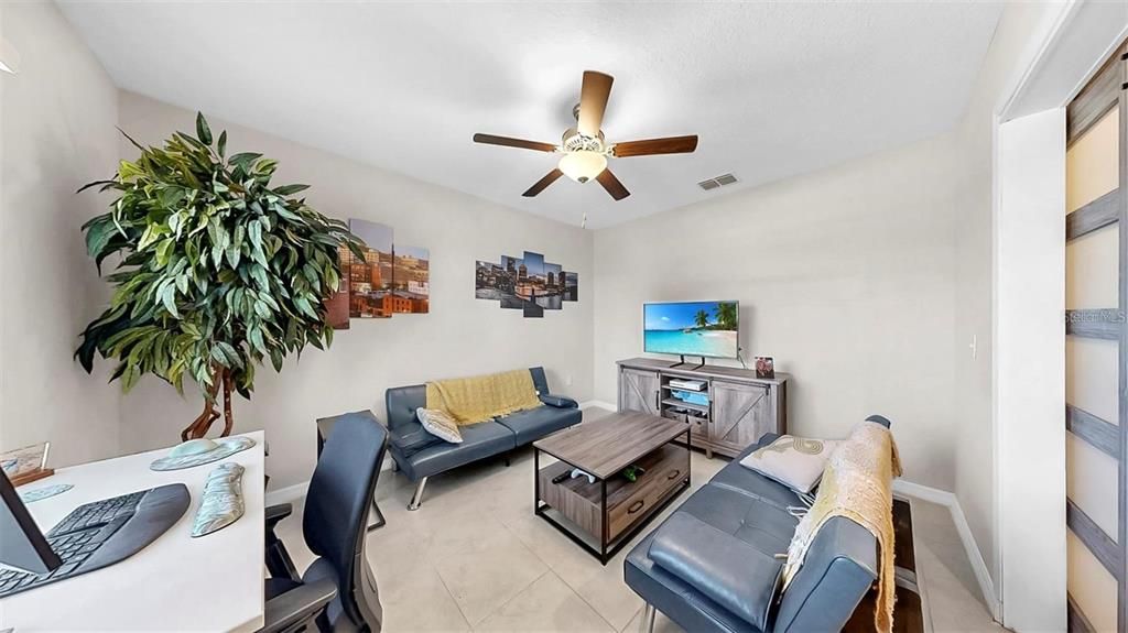 En Venta: $489,900 (6 camas, 3 baños, 3130 Pies cuadrados)