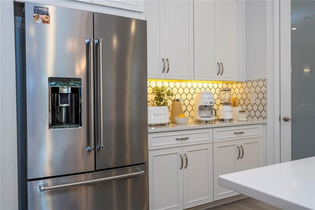 For Sale: $1,290,000 (5 beds, 3 baths, 3115 Square Feet)