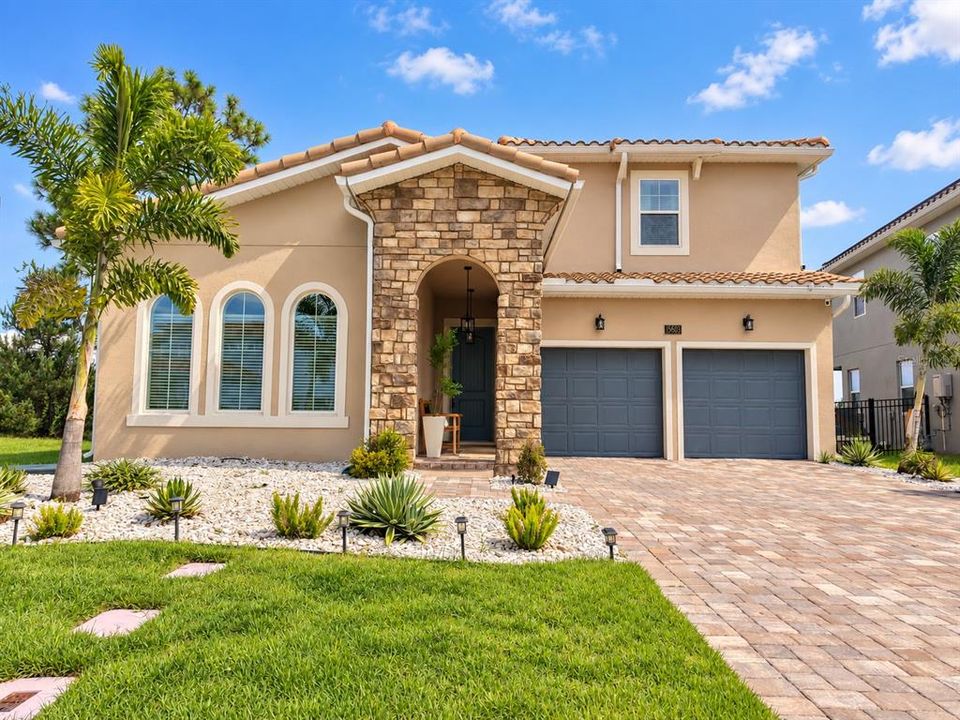 For Sale: $1,290,000 (5 beds, 3 baths, 3115 Square Feet)