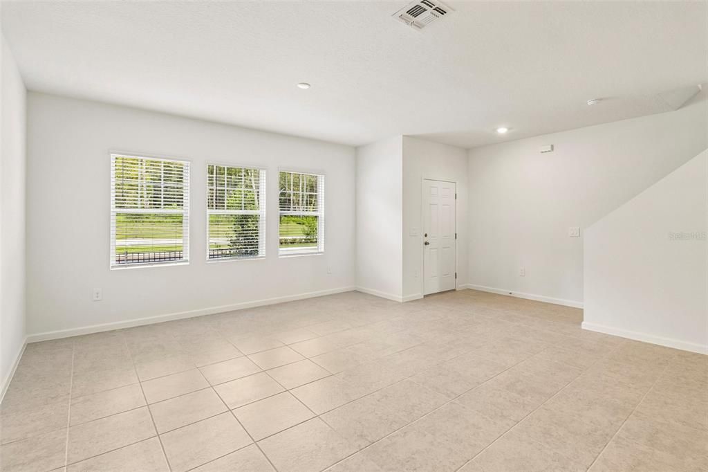 En Venta: $285,490 (3 camas, 2 baños, 1644 Pies cuadrados)