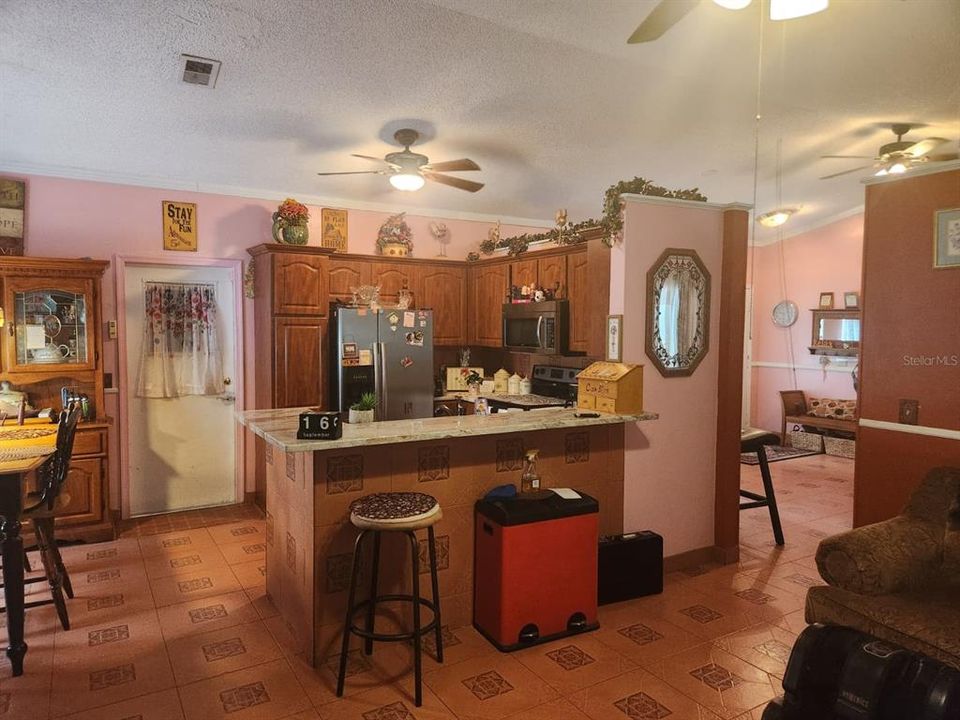 For Sale: $370,000 (4 beds, 2 baths, 2127 Square Feet)