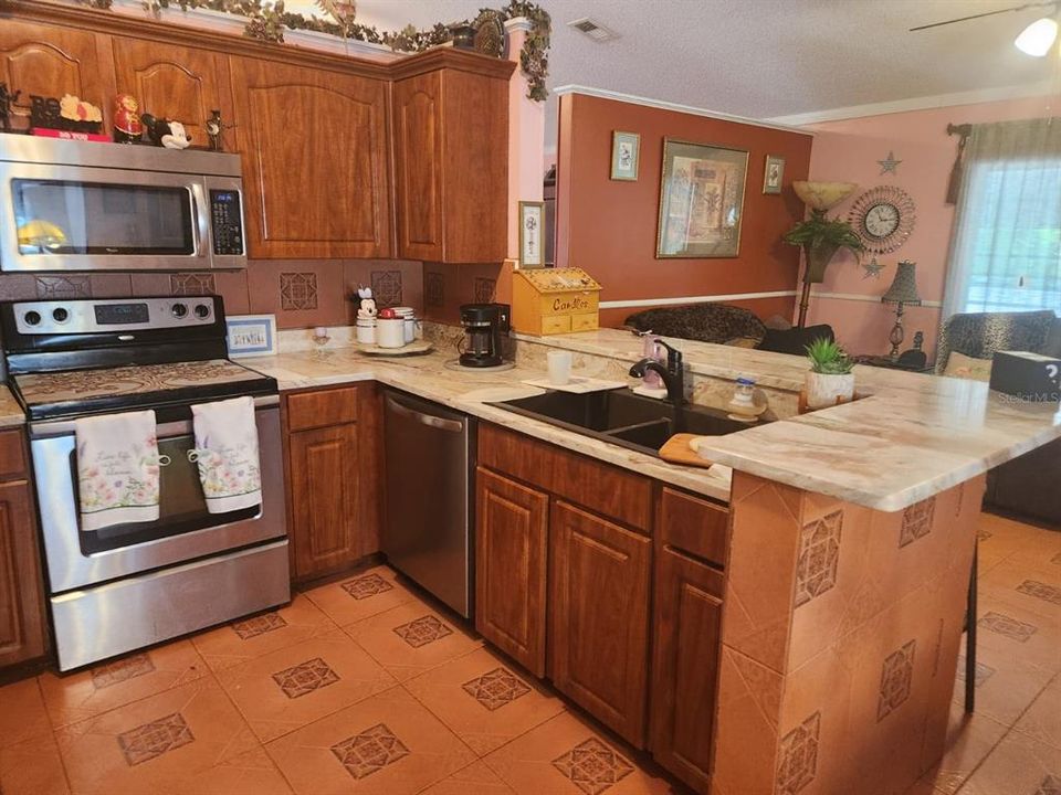 For Sale: $370,000 (4 beds, 2 baths, 2127 Square Feet)