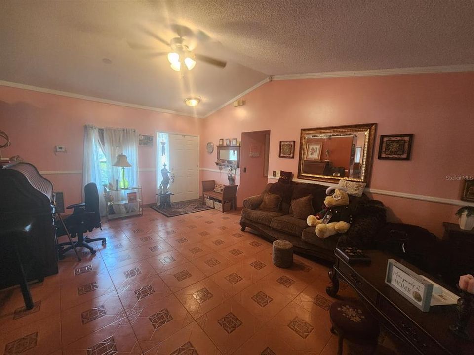 For Sale: $370,000 (4 beds, 2 baths, 2127 Square Feet)