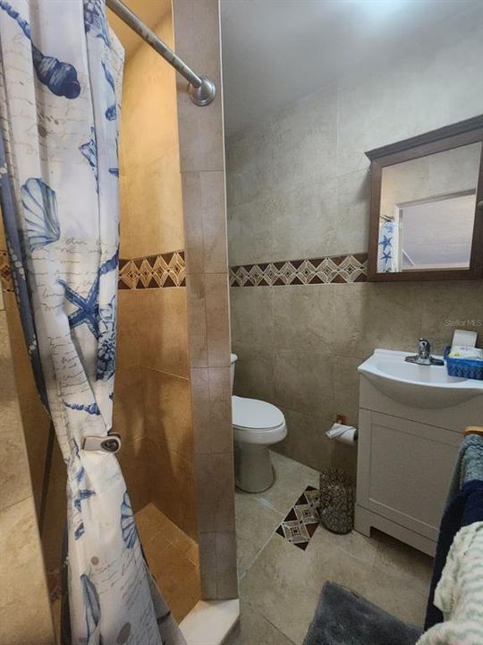 For Sale: $370,000 (4 beds, 2 baths, 2127 Square Feet)